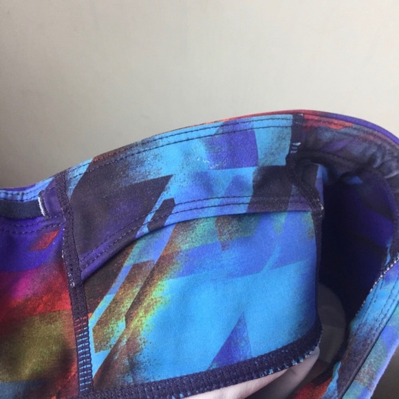 Athleta Colorburst Sonar Rainbow Print Compression Leggings Size XS - Picture 8 of 14